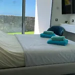 Luxurious With Ocean Views *