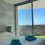 Luxurious With Ocean Views
