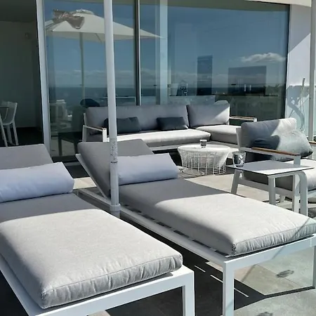 ヴィラ Luxurious With Ocean Views カジャオ・サルバヘ